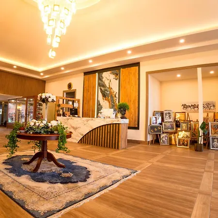 Continent Kapadokus Thermal Szálloda Guzelyurt